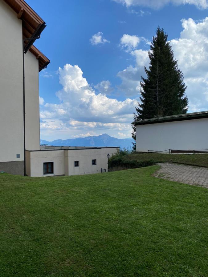 Familienappartment Mit Garten - Gerlitzen Deutschberg Esterno foto